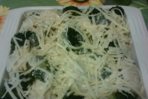 Tarta sarata cu brocoli si conopida