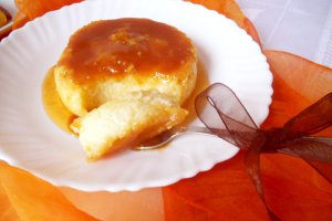 Budincă de griş,  brânză şi caramel