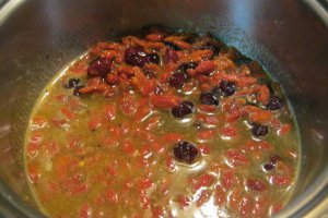 Friptura de curcan in vin cu piure de cartofi si chutney de merisoare si goji(Zepter)