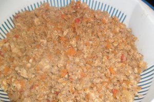 Budinca de orez cu amestec de carne tocata si legume