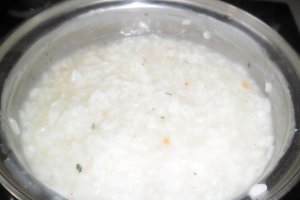 Budinca de orez cu amestec de carne tocata si legume
