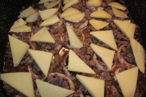 Ciuperci umplute cu carne