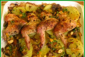 Aripioare de pui cu legume la cuptor