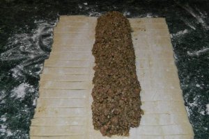 Placinta impletita cu carne