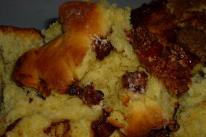 Cozonac cu nuca, portocala caramelizata si ciocolata
