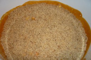 Cozonac cu nuca, portocala caramelizata si ciocolata