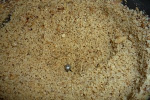 Cozonac cu nuca, portocala caramelizata si ciocolata