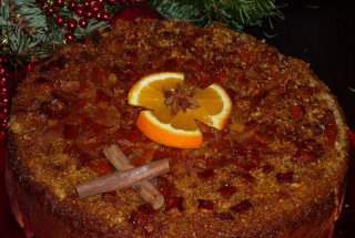 Cozonac cu nuca, portocala caramelizata si ciocolata