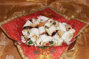 Cornulete cu magiun si rahat
