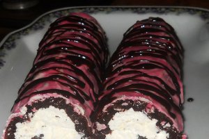 Rulada cu crema de frisca