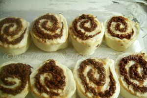 Rulouri cu mou de ciocolata