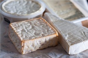 Paste  cu brazeturi sau  Quattro formaggi
