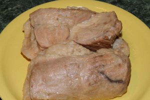 Sunca fiarta din piept de porc