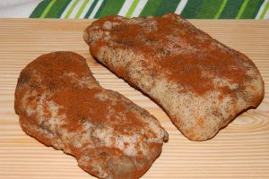 Sunca fiarta din piept de porc