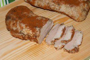 Sunca fiarta din piept de porc