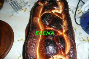 Cozonac cu nuca,rahat si fructe confiate