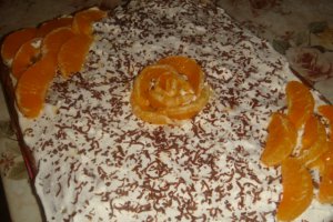 Prajitura bicolora cu fructe