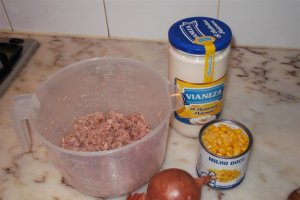 Salata de ton cu porumb