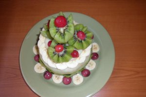 Tort din fructe