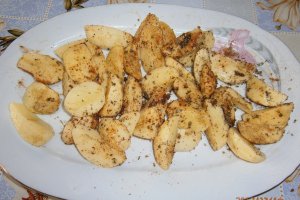 Pui  la cuptor cu masline verzi si cartofi