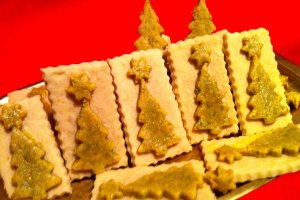 Biscuiti cu fistic si martipan