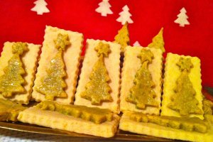 Biscuiti cu fistic si martipan