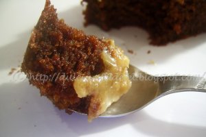 Brownie cu nuca si caramel