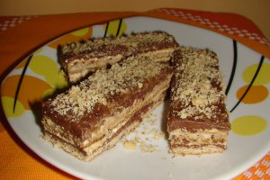 Prajitura cu nuca si crema Inka