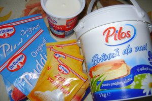Prajitura cremoasa cu branza dulce