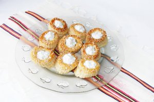 Cosulete cu crema de branza