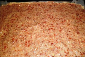Crumble cu dulceata de gutui si nuci