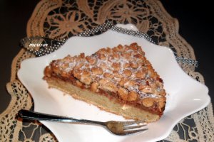Crumble cu dulceata de gutui si nuci
