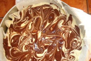 Tort  racoritor cu fructe si ciocolata