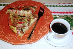Omleta la cuptor pe pat de paine toast