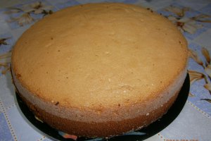 Tort cu frisca si portocale