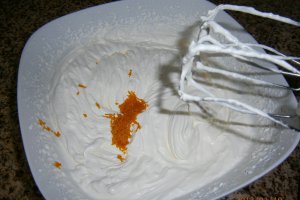 Tort cu frisca si portocale
