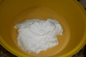 Tort cu frisca si portocale