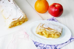 Strudel cu mere si portocale