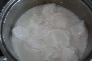 Norisori pufosi