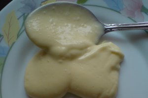 Pui la cuptor si garnitura: fasole verde si maioneza cu usturoi