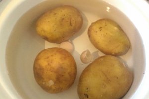 Salata de cartofi