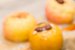 Mere coapte cu fulgi de migdale si inghetata cu mandarine-3