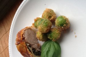 Varza de Bruxelles cu unt si pesmet