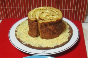 Tort spirala cu caramel si crema de vanilie