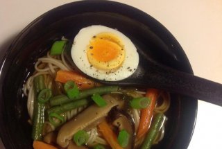 Supă cu tăiței Soba