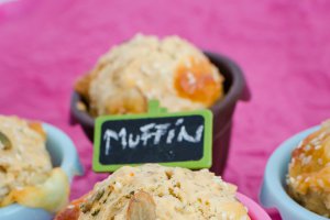Mozzarella & herbs muffins