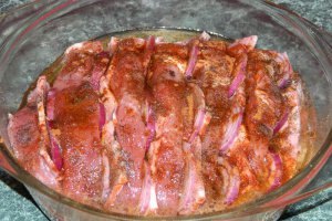 Ceafa de porc la cuptor cu bacon