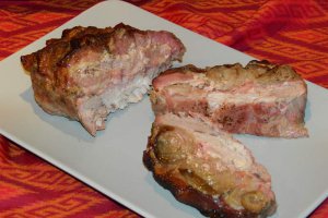Ceafa de porc la cuptor cu bacon
