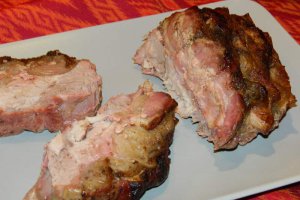 Ceafa de porc la cuptor cu bacon