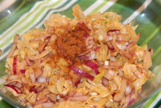Salata de varza murata cu ceapa